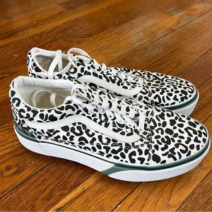 Vans Old Skool Stacked UV Ink Leopard sneakers in multi color changing
